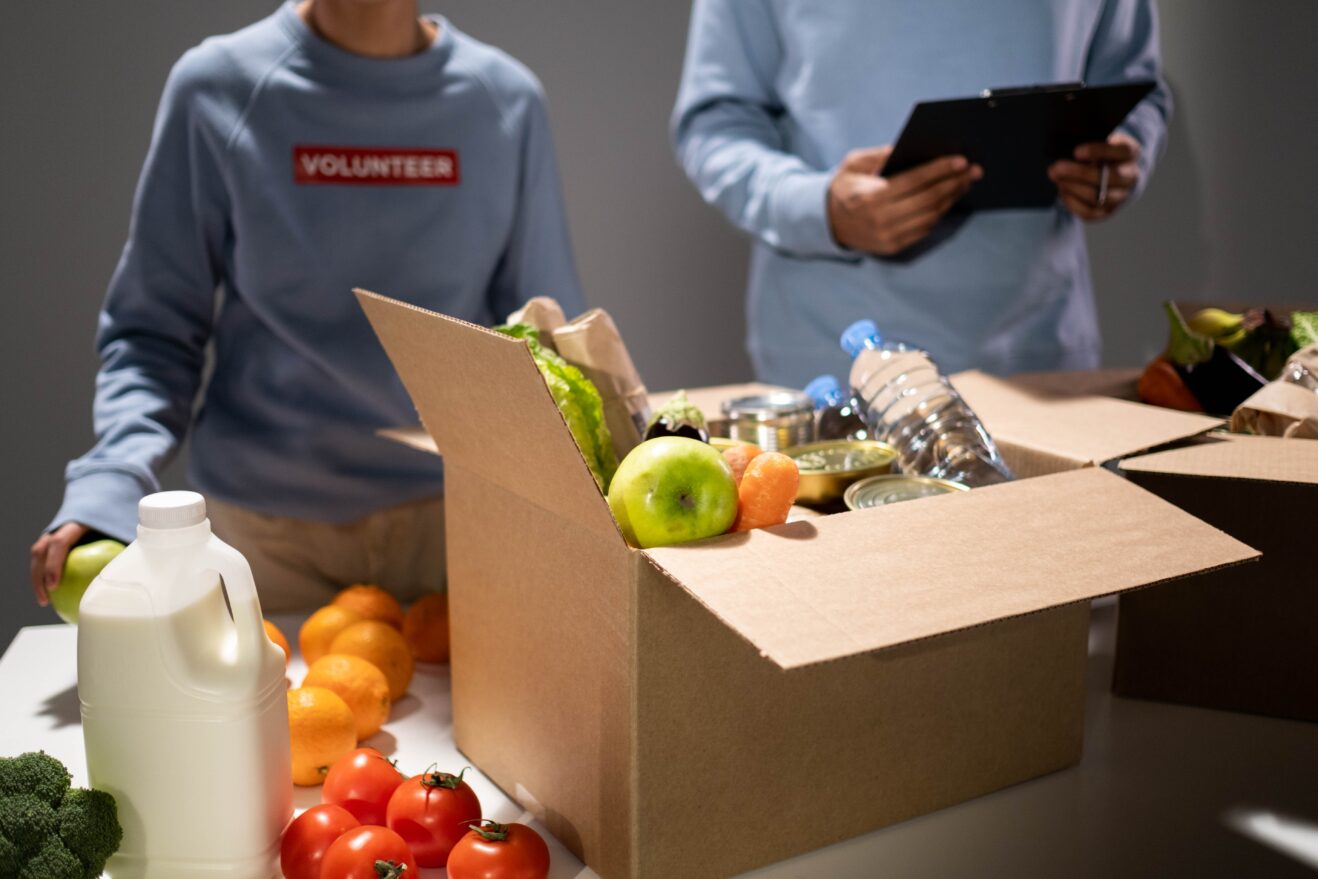 Видача продуктових наборів