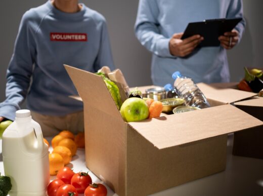 Видача продуктових наборів