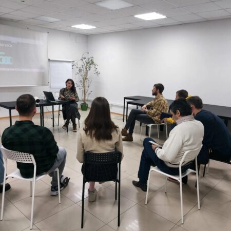 Зустріч з HR-спеціалістом: корисні поради для пошуку роботи