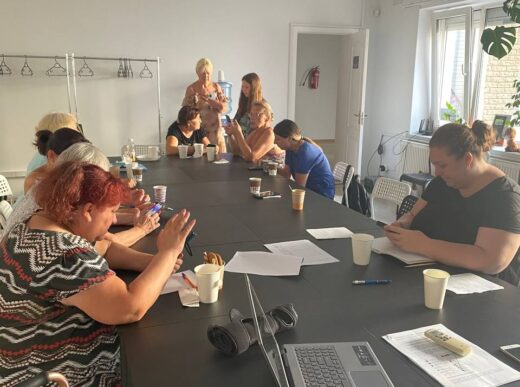 Шведські гуртки: створення та ведення конференцій у Viber
