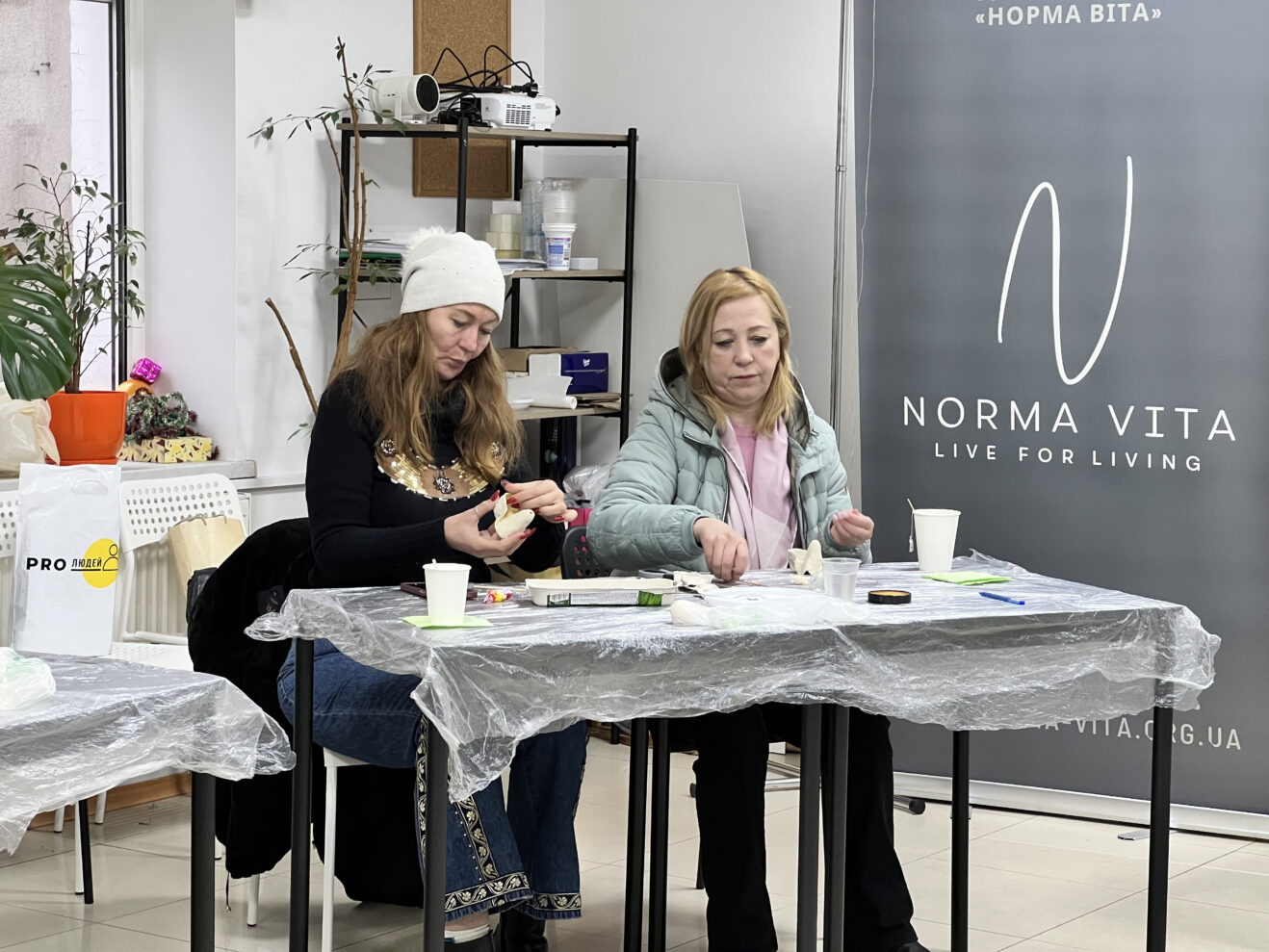 Майстер-клас «Солона творчість: півник для писанки»