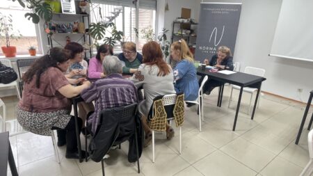 Група взаємопідтримки жінок. Простір спілкування, підтримки та відновлення.