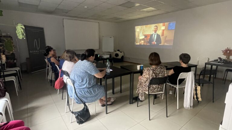 Кіноклуб. Перегляд фільму «Офісний роман» (2026)