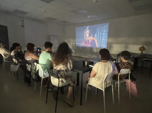 Кіноклуб. Перегляд фільму «Емма» (2020)