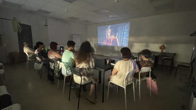 Кіноклуб. Перегляд фільму «Емма» (2020)